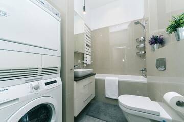 Фото номера Апартаменты с 3 спальнями Апартаменты V&amp;V luxury apartments (Arena City,Maydan) г. Киев 19