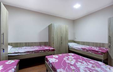 Фото номера Кровать в общем номере для мужчин с 4 кроватями Хостелы Colorhostel г. Киев 5