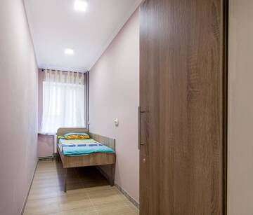 Фото номера Одноместный номер с общим душем и туалетом Хостелы Colorhostel г. Киев 5