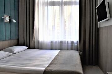 Фото номера Улучшенный двухместный номер с 1 кроватью Мини-отель EXPO Hotel Comfort г. Киев 3