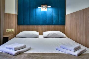 Фото номера Улучшенный двухместный номер с 1 кроватью Мини-отель EXPO Hotel Comfort г. Киев 4