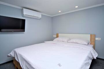 Фото номера Двухместный номер с 1 кроватью Отель Grand Apartments г. Киев 6