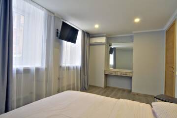 Фото номера Апартаменты с 2 спальнями Отель Grand Apartments г. Киев 7