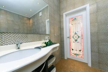 Фото номера Апартаменты Апартаменты Panoramic luxury apartments with Jacuzzi Obolonskaya embankment г. Киев 72