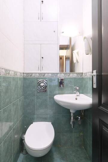 Фото номера Апартаменты Апартаменты 1BR apartment in the old city center (Kyïv) г. Киев 77