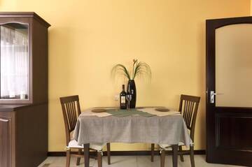 Фото номера Апартаменты Апартаменты 1BR apartment in the old city center (Kyïv) г. Киев 69