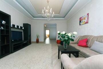 Фото номера Апартаменты с 3 спальнями Апартаменты Spacious Apartments with 3 bedrooms Obolon Metro Minsk г. Киев 43