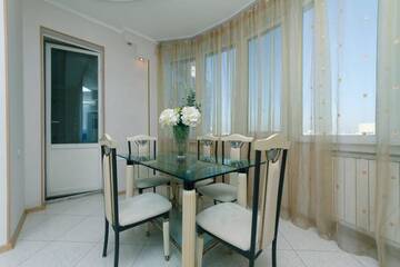 Фото номера Апартаменты с 3 спальнями Апартаменты Spacious Apartments with 3 bedrooms Obolon Metro Minsk г. Киев 16