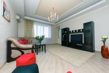 Фото номера Апартаменты с 3 спальнями Апартаменты Spacious Apartments with 3 bedrooms Obolon Metro Minsk г. Киев 9