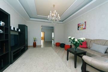 Фото номера Апартаменты с 3 спальнями Апартаменты Spacious Apartments with 3 bedrooms Obolon Metro Minsk г. Киев 7