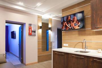 Фото номера Апартаменты с 1 спальней Апартаменты Sauna, Big Jacuzzi , Khreshchatyk apartments г. Киев 15