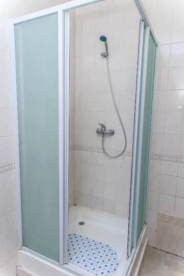 Фото номера Кровать в общем номере для мужчин Хостелы BOTANIC GLOBUS HOSTEL г. Киев 9