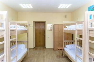 Фото номера Кровать в общем номере для мужчин Хостелы BOTANIC GLOBUS HOSTEL г. Киев 2