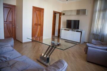 Фото номера Апартаменты с 2 спальнями Апартаменты Two Bedroom Apartment with Jacuzzi &amp; Balcony г. Киев 16