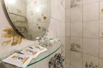Фото номера Апартаменты с 1 спальней Апартаменты Apartment near Zhitomirskaya metro station, Nikolay Krasnova street г. Киев 45