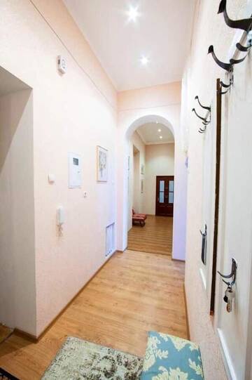 Фото номера Апартаменты с 1 спальней Апартаменты Apartment in Most Historic Upscale Neighborhood г. Киев 12