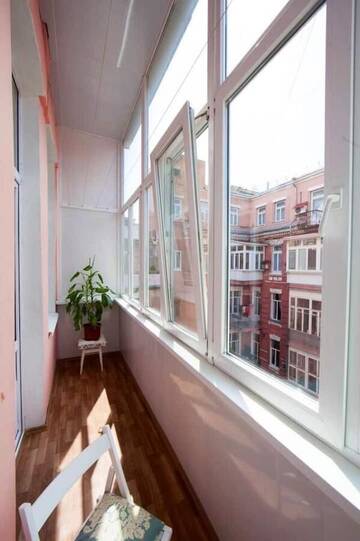Фото номера Апартаменты с 1 спальней Апартаменты Apartment in Most Historic Upscale Neighborhood г. Киев 14