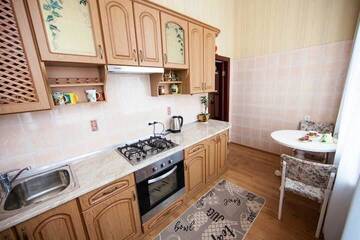 Фото номера Апартаменты с 1 спальней Апартаменты Apartment in Most Historic Upscale Neighborhood г. Киев 10