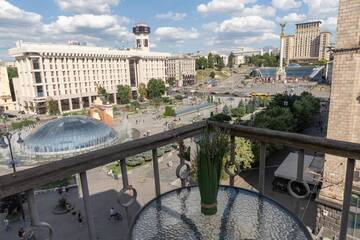 Фото номера Апартаменты с 2 спальнями Апартаменты View on Maidan and Kreschatyk г. Киев 39