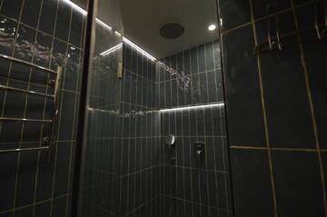 Фото номера Номер-студио - Двухуровневый Отель Kyiv Whisky Box Apart-Hotel г. Киев 17