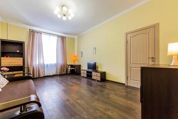 Фото номера Апартаменты с 1 спальней Апартаменты Cozy 2-room apartment near Khreschatyk and Golden Gate г. Киев 48