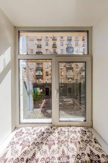 Фото номера Апартаменты с 1 спальней Апартаменты Cozy 2-room apartment near Khreschatyk and Golden Gate г. Киев 51