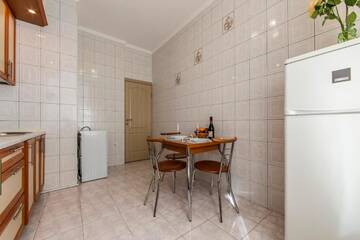 Фото номера Апартаменты с 1 спальней Апартаменты Cozy 2-room apartment near Khreschatyk and Golden Gate г. Киев 20