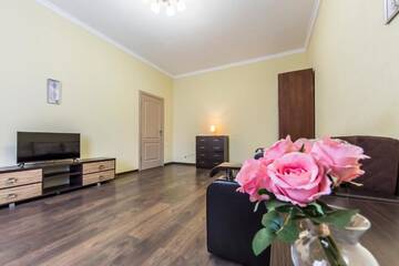 Фото номера Апартаменты с 1 спальней Апартаменты Cozy 2-room apartment near Khreschatyk and Golden Gate г. Киев 36