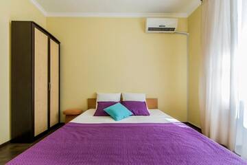 Фото номера Апартаменты с 1 спальней Апартаменты Cozy 2-room apartment near Khreschatyk and Golden Gate г. Киев 39