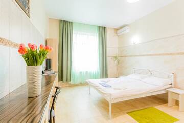 Фото номера Большой двухместный номер с 1 кроватью Отель Pechersk House г. Киев 2