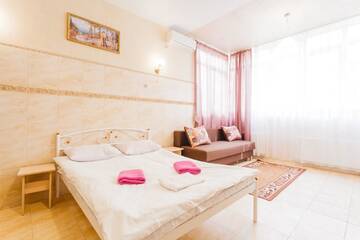 Фото номера Классический трехместный номер Отель Pechersk House г. Киев 7