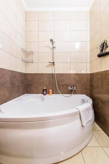 Фото номера Апартаменты с 1 спальней Апартаменты Rent-Kiev 2 min metro Chernihivska Lux г. Киев 60