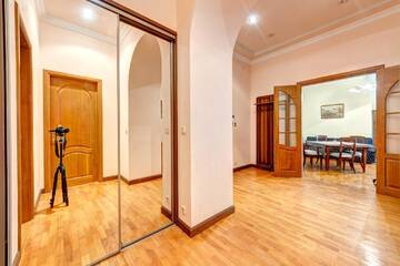 Фото номера Апартаменты с 2 спальнями Апартаменты Three rooms apartments near Kiev Planetarium! г. Киев 12
