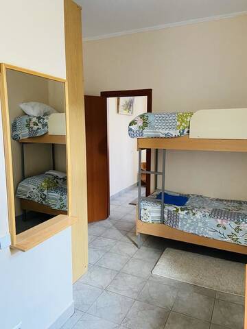 Фото номера Кровать в общем номере для мужчин с 4 кроватями Хостелы My Home Nivki City Hostel г. Киев 5