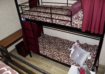 Фото номера Кровать в общем номере для женщин с 4 кроватями Хостелы UKRHOUSING г. Киев 11