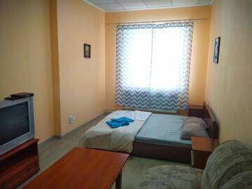 Фото номера Большой двухместный номер с 1 кроватью Мини-отель Mini Hotel Luzhevskiy г. Киев 4