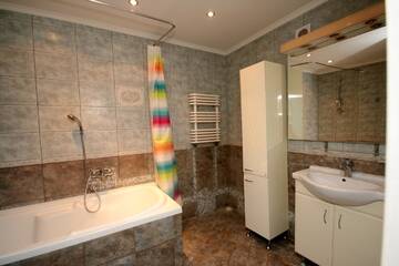 Фото номера Апартаменты с 2 спальнями Апартаменты Inn Home Apartments - Gulliver area г. Киев 3