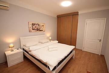 Фото номера Апартаменты с 2 спальнями Апартаменты Inn Home Apartments - Gulliver area г. Киев 7