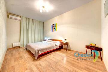 Фото номера Апартаменты с 2 спальнями Апартаменты Three-room Apartments in the French Quarter г. Киев 21