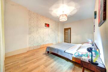 Фото номера Апартаменты с 2 спальнями Апартаменты Three-room Apartments in the French Quarter г. Киев 22