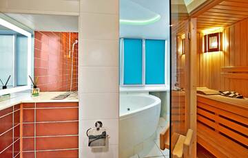 Фото номера Апартаменты с 1 спальней Апартаменты Big Jacuzzi , Sauna , Khreshchatyk apartments г. Киев 44