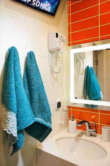 Фото номера Апартаменты с 1 спальней Апартаменты Big Jacuzzi , Sauna , Khreshchatyk apartments г. Киев 54