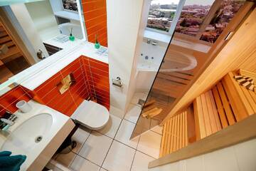 Фото номера Апартаменты с 1 спальней Апартаменты Big Jacuzzi , Sauna , Khreshchatyk apartments г. Киев 35