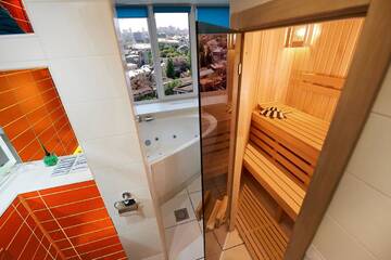 Фото номера Апартаменты с 1 спальней Апартаменты Big Jacuzzi , Sauna , Khreshchatyk apartments г. Киев 36