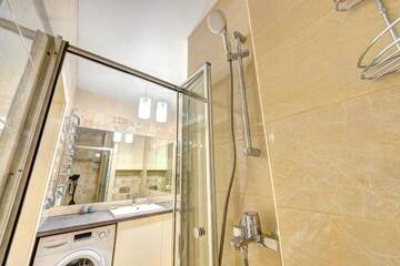 Фото номера Апартаменты с 1 спальней Апартаменты Apartments near Olympic г. Киев 25