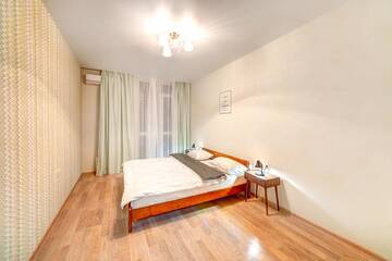 Фото номера Апартаменты с 2 спальнями Апартаменты Three bedroom apartment on Lybidska г. Киев 13