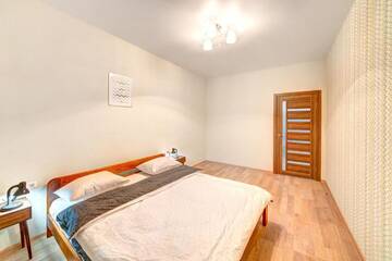 Фото номера Апартаменты с 2 спальнями Апартаменты Three bedroom apartment on Lybidska г. Киев 29