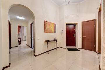 Фото номера Апартаменты с 3 спальнями Апартаменты Four bedroom apartment near the NSC Olympic г. Киев 8