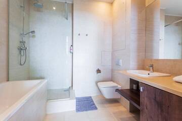 Фото номера Апартаменты с 2 спальнями Апартаменты VIP 2 bedroom at riverside г. Киев 25