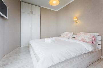 Фото номера Апартаменты с 1 спальней Апартаменты Cozy apartment panoramic window at riderside г. Киев 18